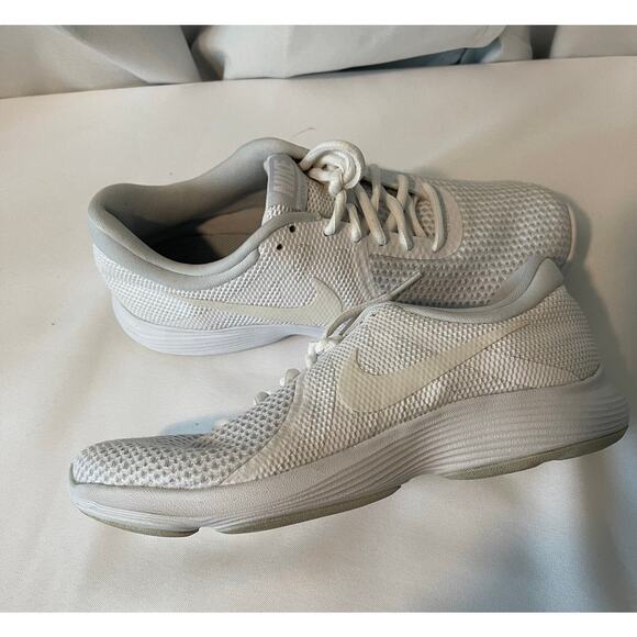 Nike Revolution 4 Men's size 7 white on white - Picture 14 of 16
